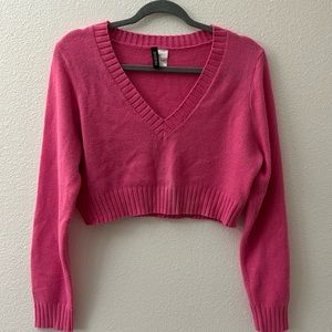 h&m pink cropped v neck long sleeve/sweater